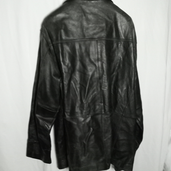 Leather jacket - Picture 3 of 3